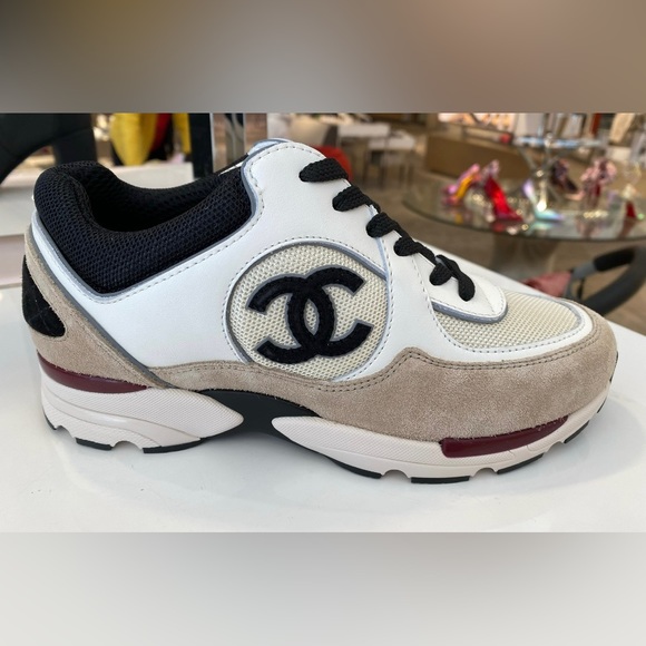 AUTHENTIC CHANEL Sneakers/Trainers/Shoes NIB - Picture 8 of 10